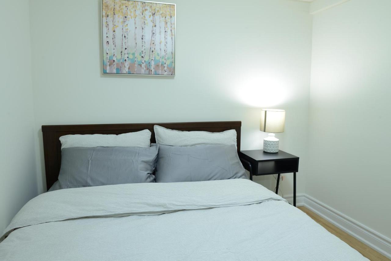 Spacious 2-Bed-Room Near Yonge & Major Mackenzie Colline De Richmond Extérieur photo