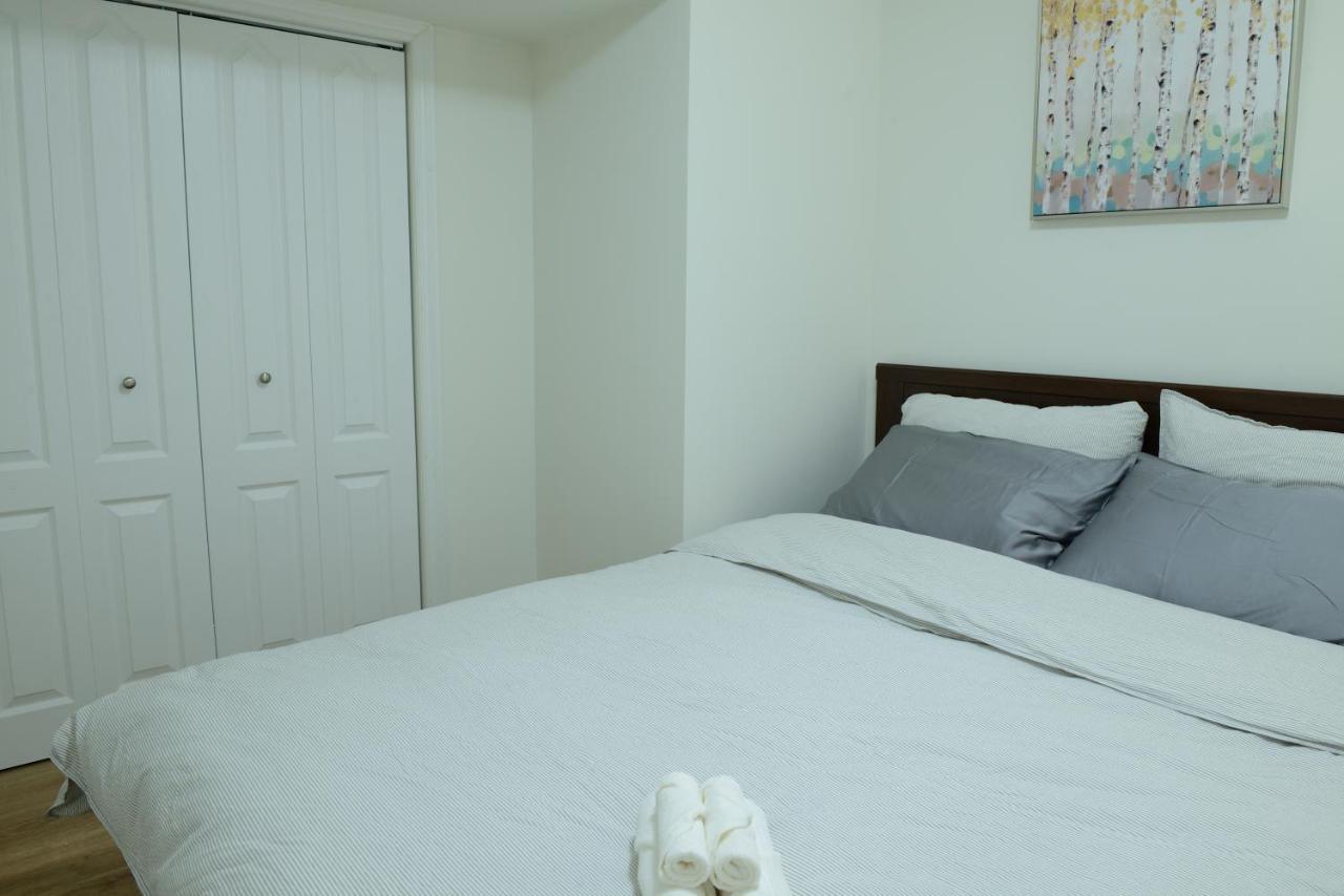 Spacious 2-Bed-Room Near Yonge & Major Mackenzie Colline De Richmond Extérieur photo